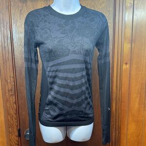 Climawear Floral Patterned Black Long‎ Sleeve Top Size S